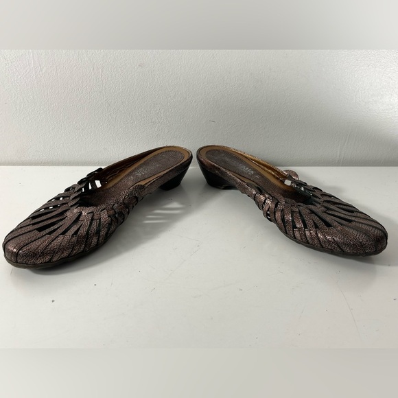 Aquatalia Womens Size 7.5 Slip On Mules Wedge Heel Strappy Designer - Picture 4 of 9